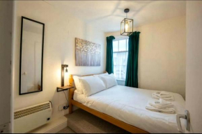 Sea side flat 5 with fast WIFI and free PARKING
